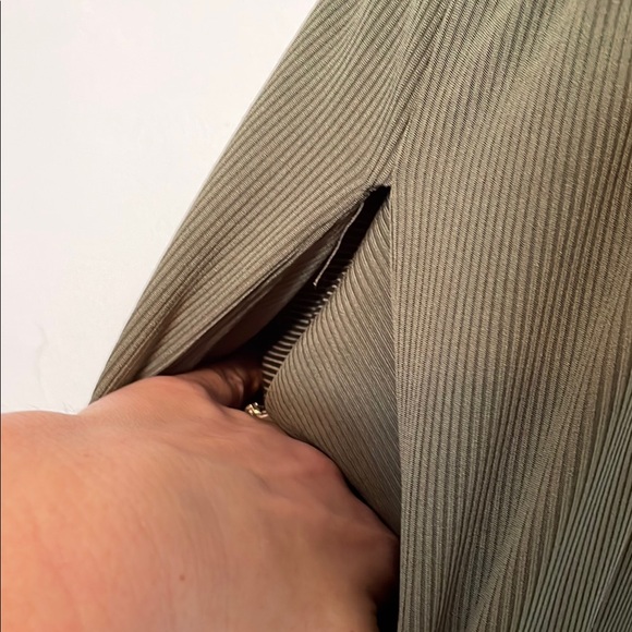 NWT  ribbed green jumpsuit romper - Picture 6 of 9